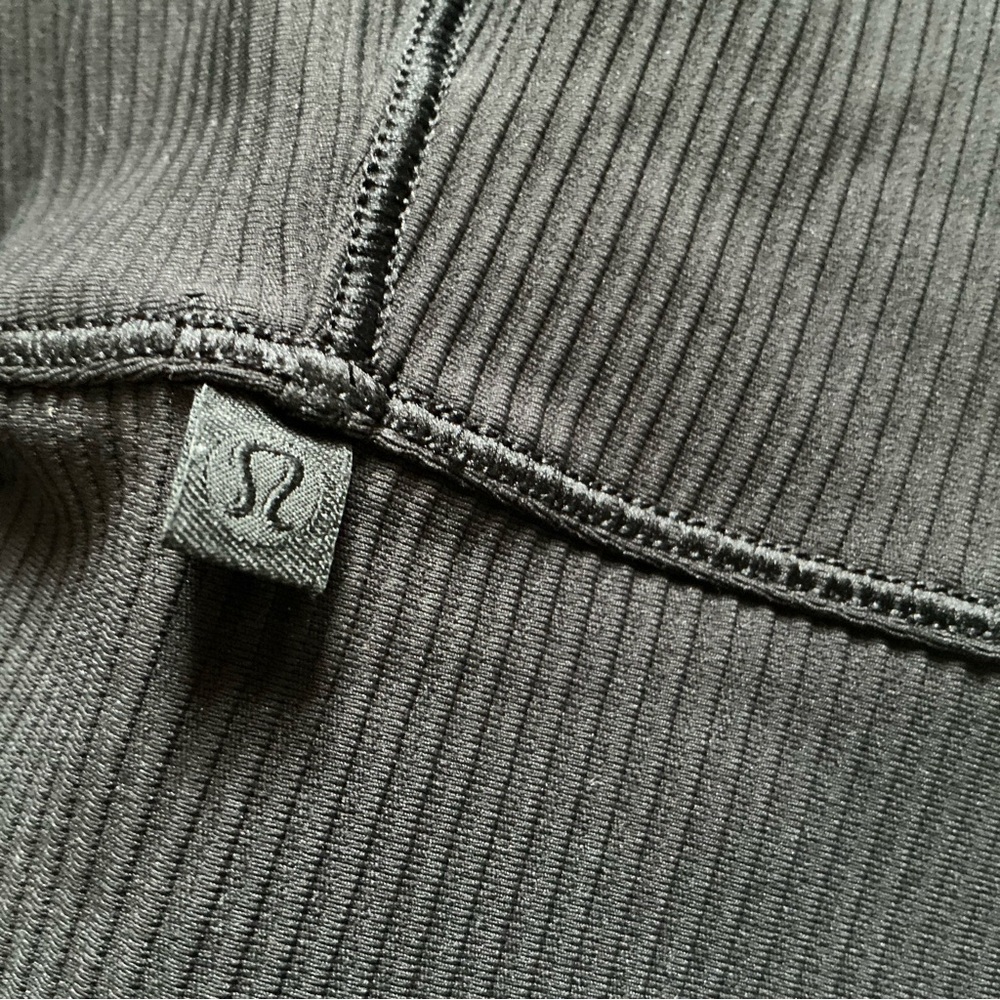 lululemon athletica power pivot ribbed tank top tight fit cropped black size 2 - Picture 6 of 7